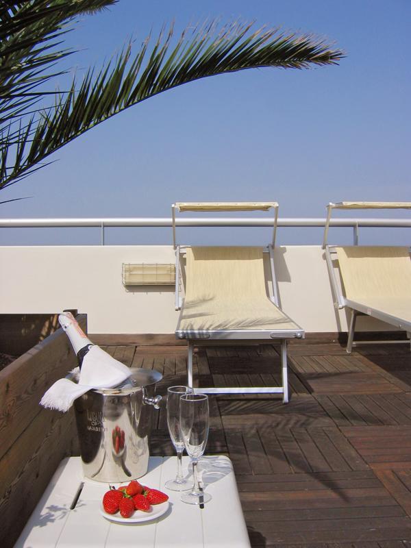 בלריה-איגאה מרינה Hotel Igea Spiaggia מראה חיצוני תמונה